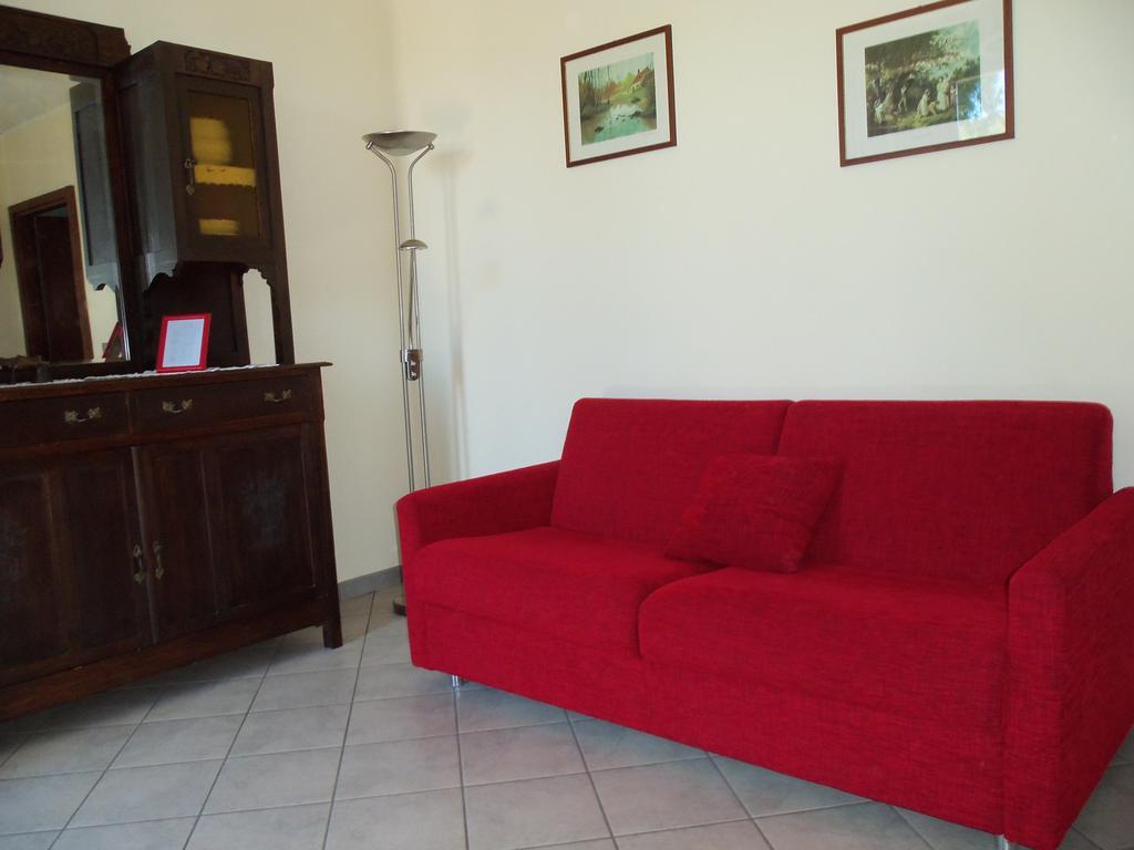 Вилла Casa Dei Ciliegi Castell'Alfero Номер фото
