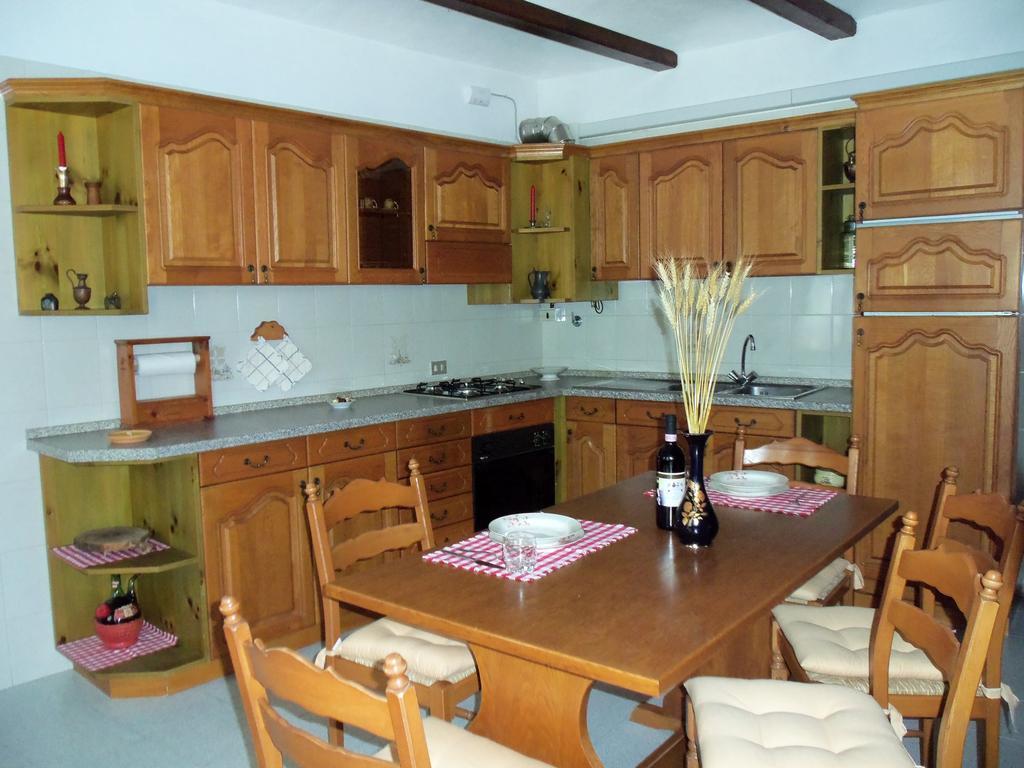 Вилла Casa Dei Ciliegi Castell'Alfero Номер фото